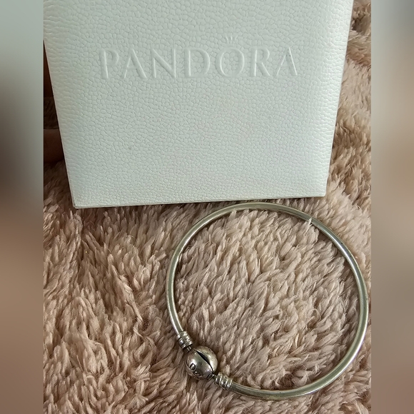 Pandora Sterling Silver Bracelet with Jewlery Box EUC - Picture 2 of 7